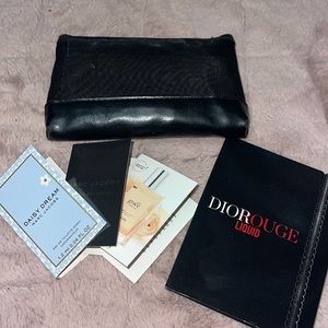 Make up bag comes with samples Marc Jacobs, Grace